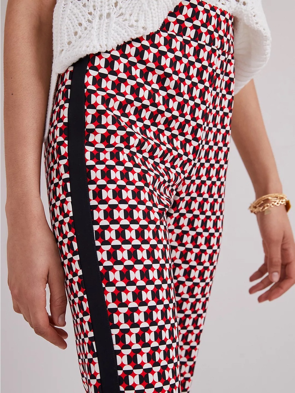 Anthropologie Geometric Wide-Leg Pants in Red and Black - Picture 2 of 10